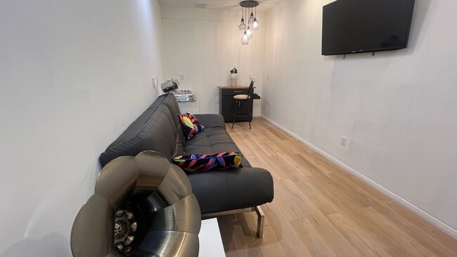 Sitting room - 27483 Pamplico Dr