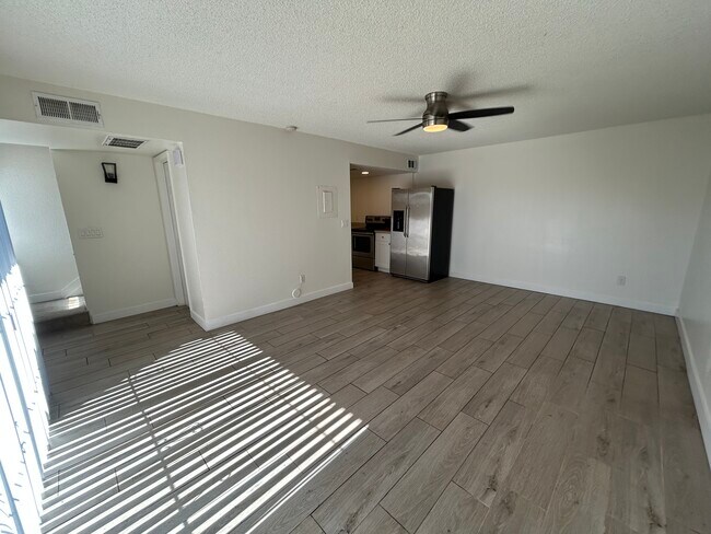 Foto del edificio - 2698 N 43rd Ave