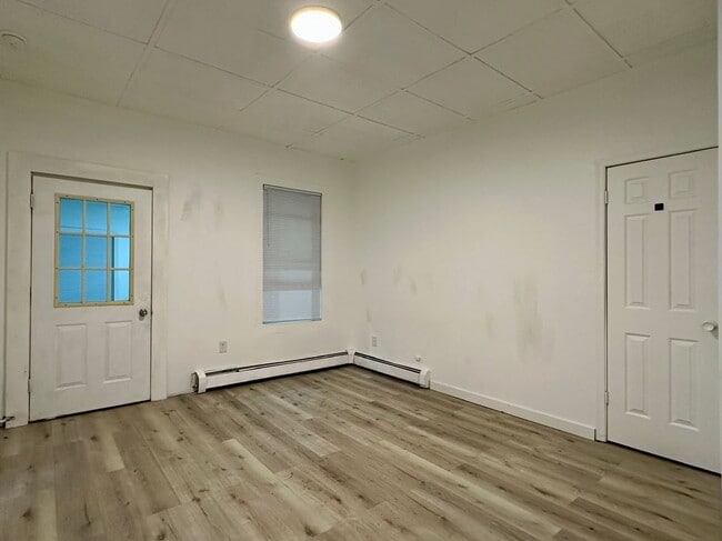 Building Photo - 35 Lincoln St