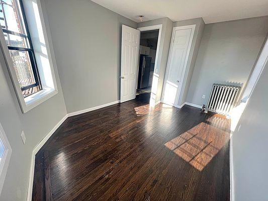 Foto del edificio - 1 bedroom in BRONX NY 10453