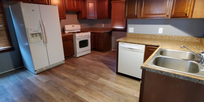 Primary Photo - 123 Fernwood Avenue