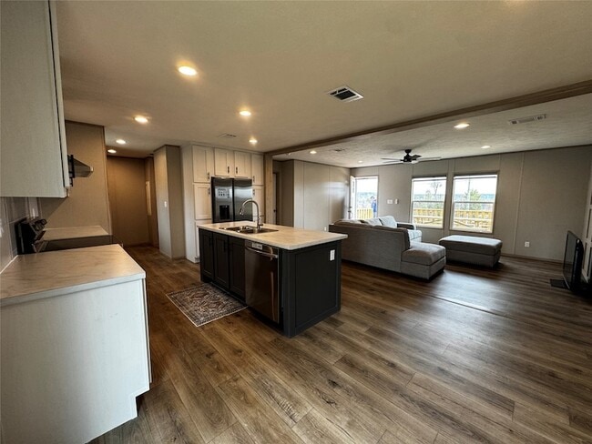 Foto del edificio - 191 Holly Pond