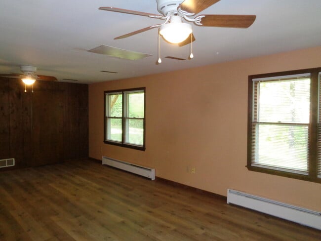 Building Photo - 708 Edgewood Ave