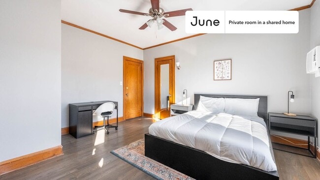 Foto del edificio - Private bedroom in 4 bed/2 bath Home