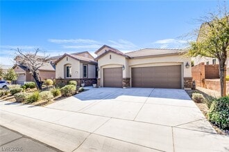 Building Photo - 10119 Amana Oaks Ave