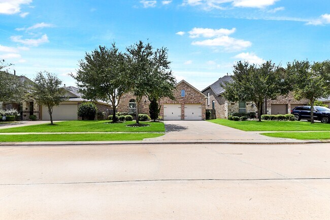 Foto del edificio - 2226 Falcon Brook Dr