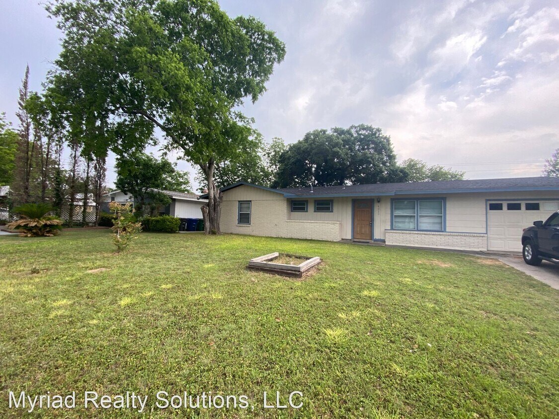 3 br, 2 bath House 4810 House Rental in San Antonio, TX
