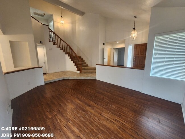 Building Photo - Walnut 4 Bedroom Home