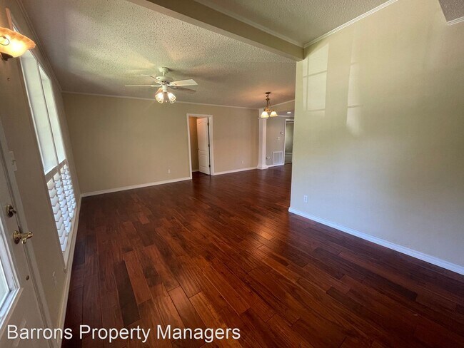 Building Photo - 4 br, 2 bath House - 421 Warwick Street