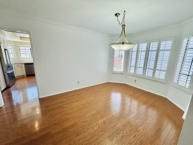 Foto del edificio - 28385 Borgona