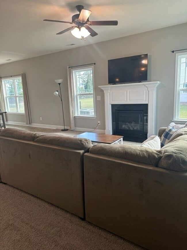 Foto del edificio - 3 Bed/2 Bath in Willow Pond - 15 minutes to SJAFB!