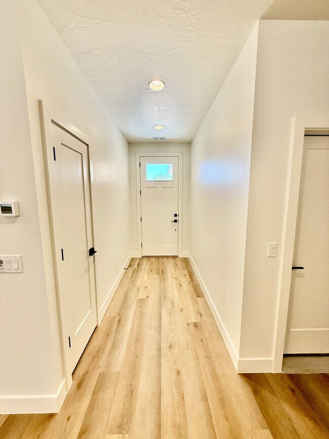 Foto del edificio - Adorable 3-BR Home In The Heart of Washington