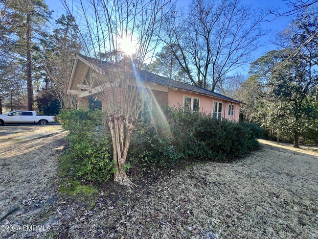 Foto del edificio - 4205 Poplar Springs Dr