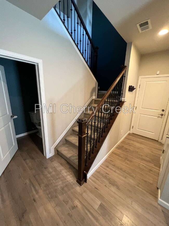 Building Photo - 9010 E Caley Way