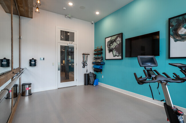 Estudio de yoga privado - Barclay Chase Apartment Homes