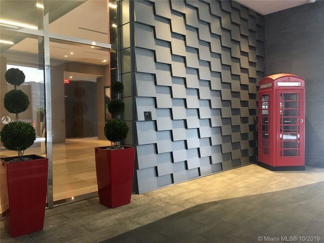 Building Photo - 1080 Brickell Ave