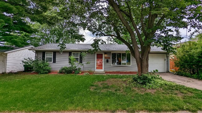 Building Photo - 2103 Country Squire Dr