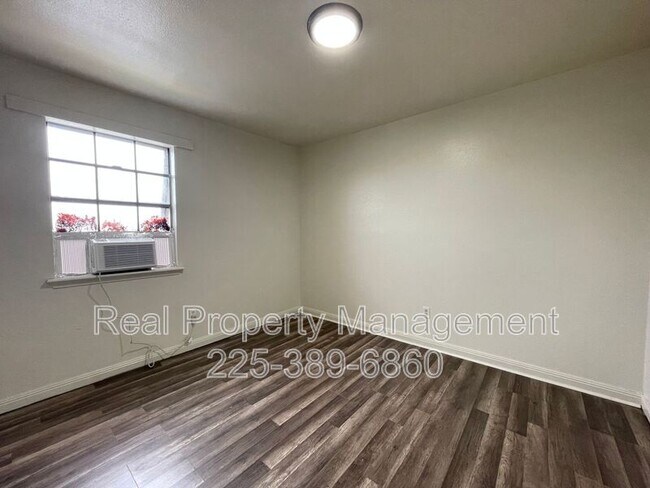 Foto del edificio - 750 Hospital Rd