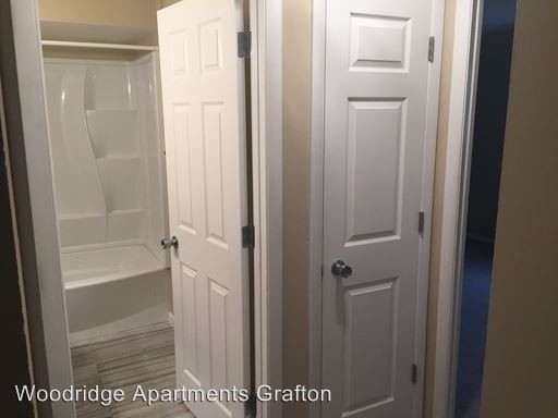 Building Photo - 1113 Woodridge Dr