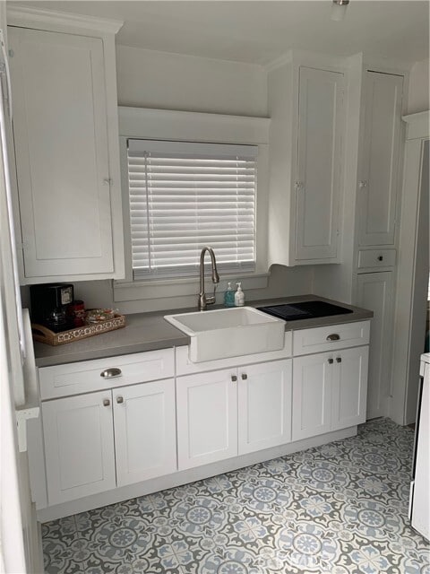 Building Photo - 410 N Rose Ave