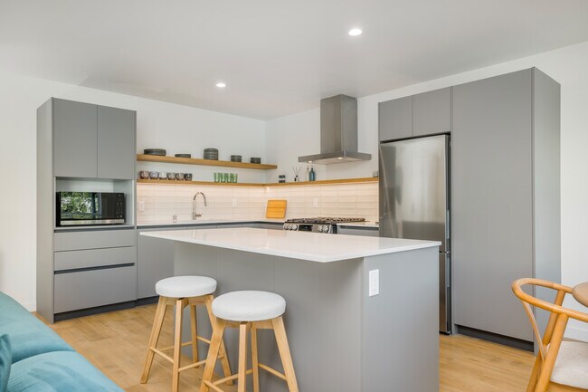 Foto del edificio - 1422 Tamarind Ave