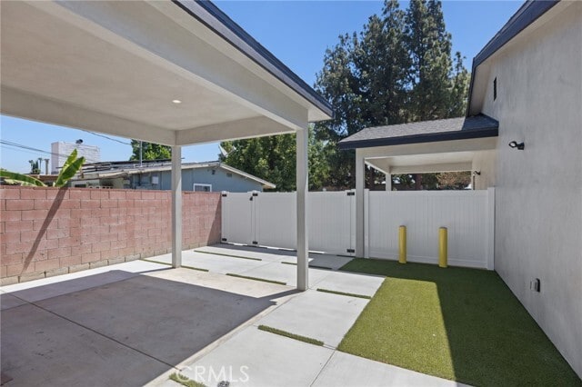 Building Photo - 7649 Melvin Ave