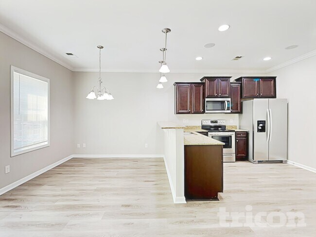 Building Photo - 653 Dawsons Park Wy