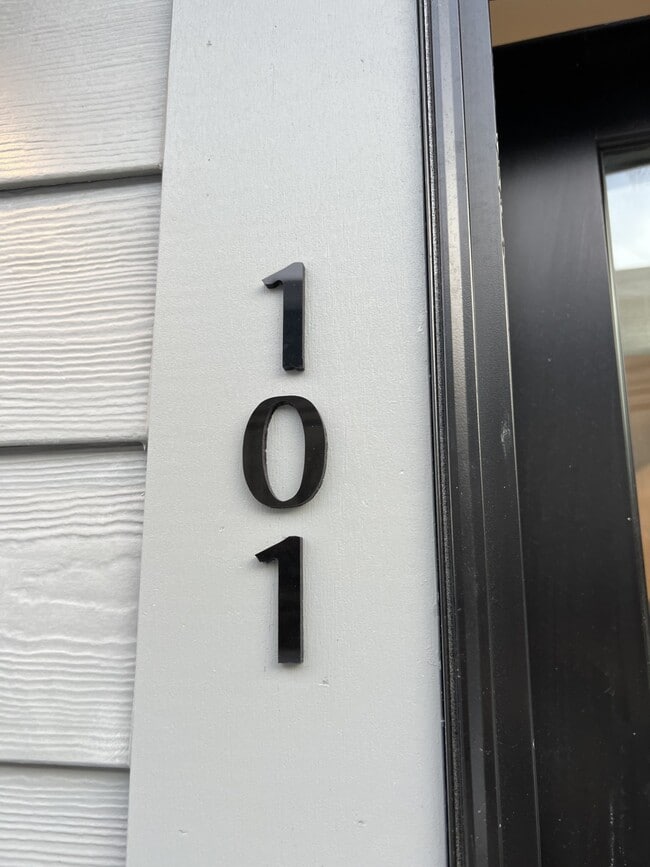 Foto del edificio - 158 Everett St