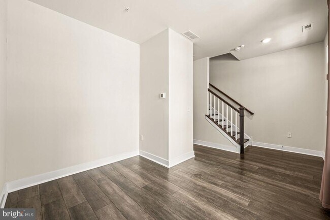 Foto del edificio - 127 Gaslight Aly