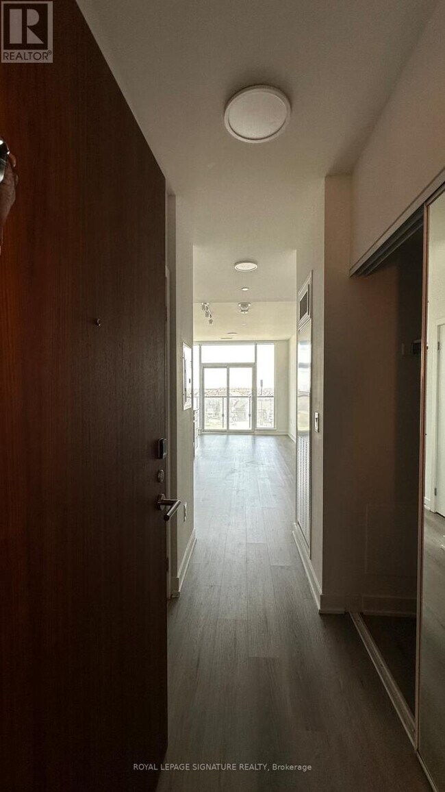 Building Photo - 40 Lagerfeld Dr