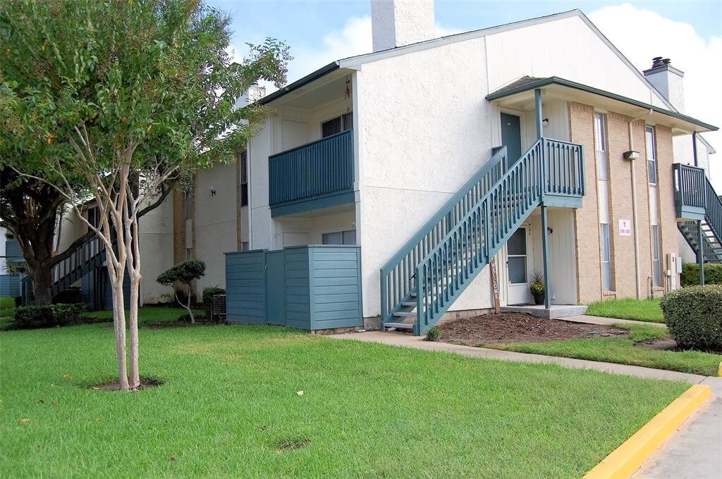 250 El Dorado Blvd Unit 300, Webster, TX 77598 Condo for Rent in