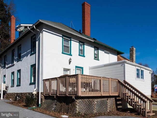 Building Photo - 448 Upper Gulph Rd