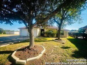 Foto principal - 1211 Long Creek Blvd