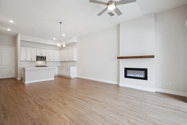 Foto del edificio - 704 Stickley Oak Way