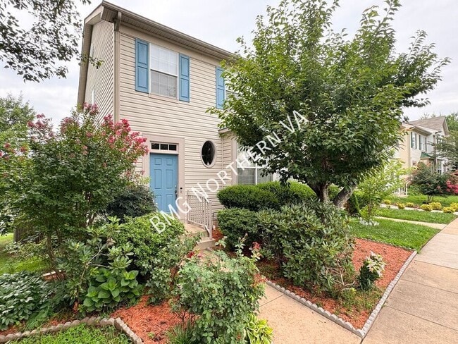 Photo - 10230 Magnolia Grove Dr- House
