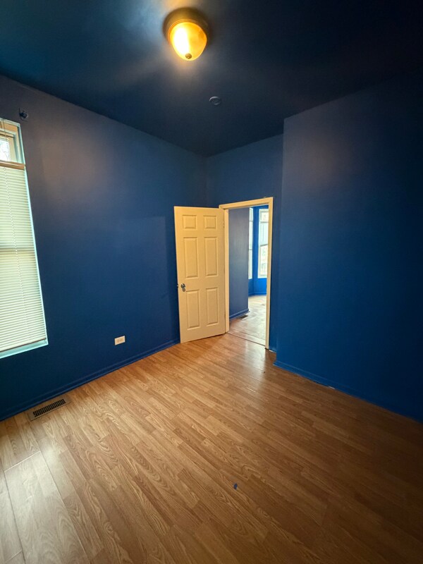 Building Photo - 604 W 60th St