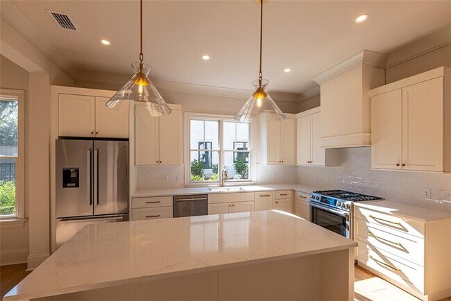Foto del edificio - 133 Fifty oaks Ln