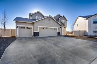 Building Photo - 4346 N Nemea Ave