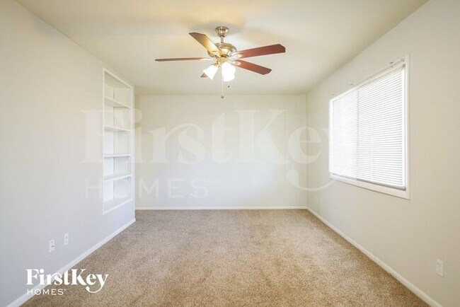 Foto del edificio - 11637 N 58th Dr