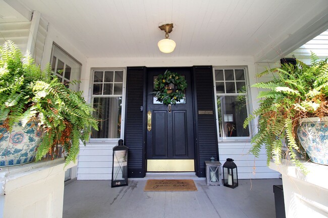 Foto del edificio - LAURELHURST: Classic 4 Bedroom Craftsman G...