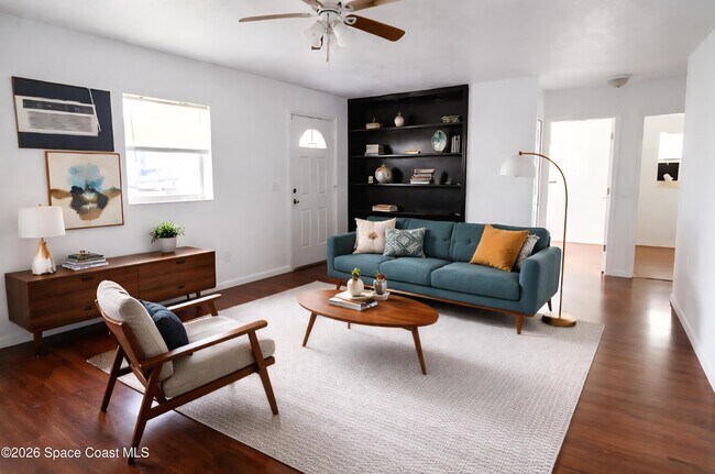 Foto del edificio - 1026 Bacon Cir NE