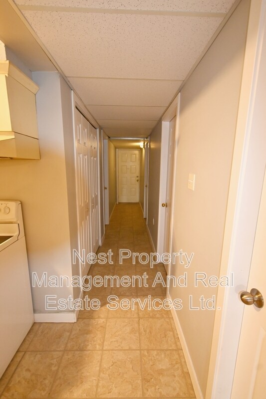 Building Photo - 2206 Upland St