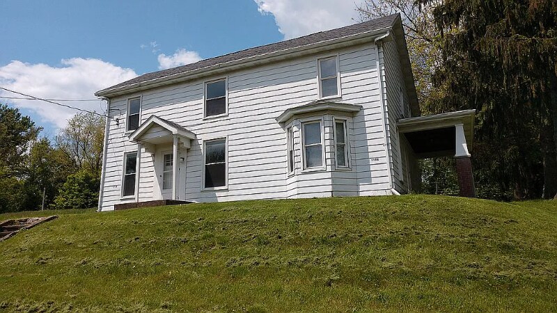 Primary Photo - 320 E High St