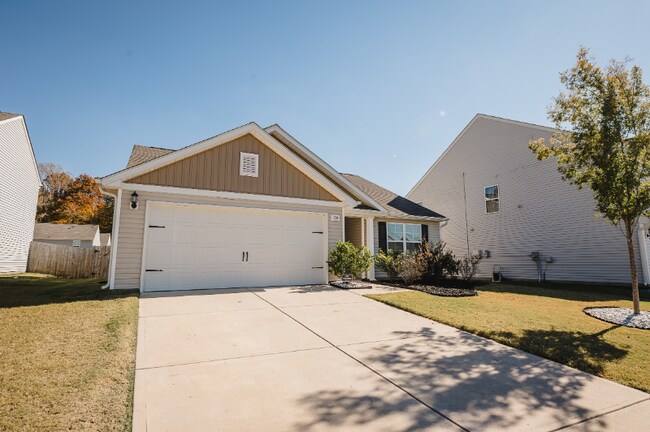 Foto del edificio - 130 Trailwood Ct