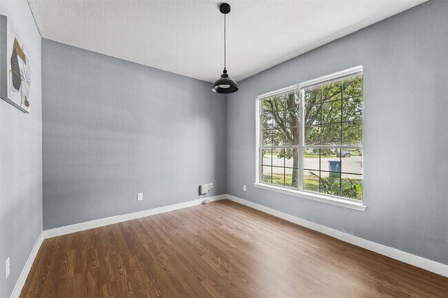 Building Photo - 6131 Wilcox Point Dr