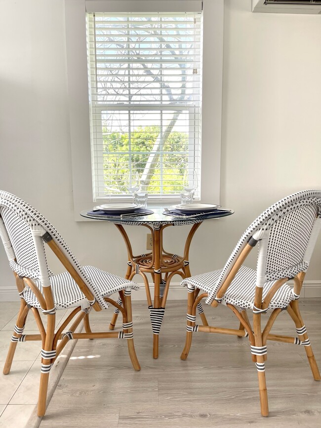 Breakfast Table - 900 El Rado St