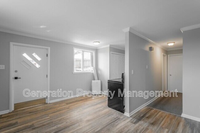 Foto del edificio - 719 Mcgowan Rd