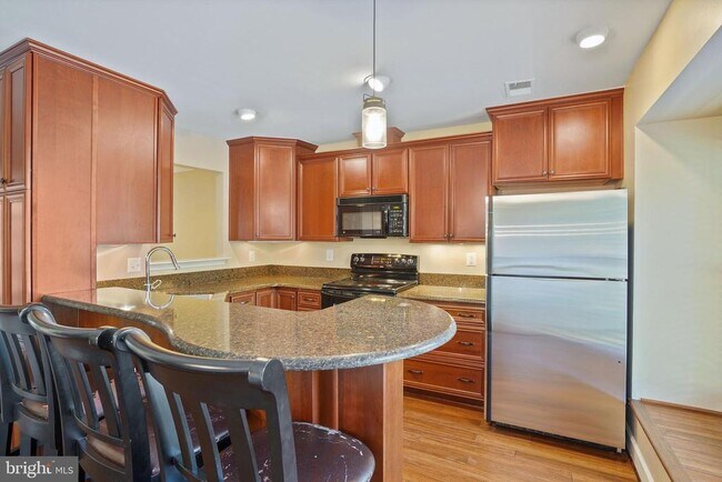 Building Photo - 3915 Green Look Ct
