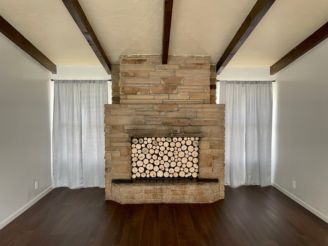 325 W Center St, Bountiful, UT 84010 House Rental in Bountiful, UT