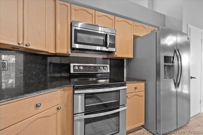 Building Photo - 1714 Shoreside Cir